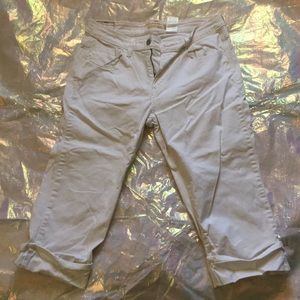 Women Levi’s Capri Pants